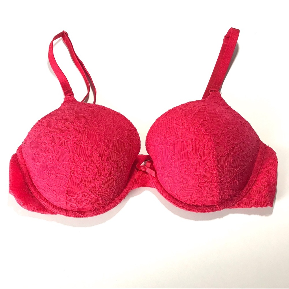 Red Lace Victoria’s Secret Bra SZ 36C